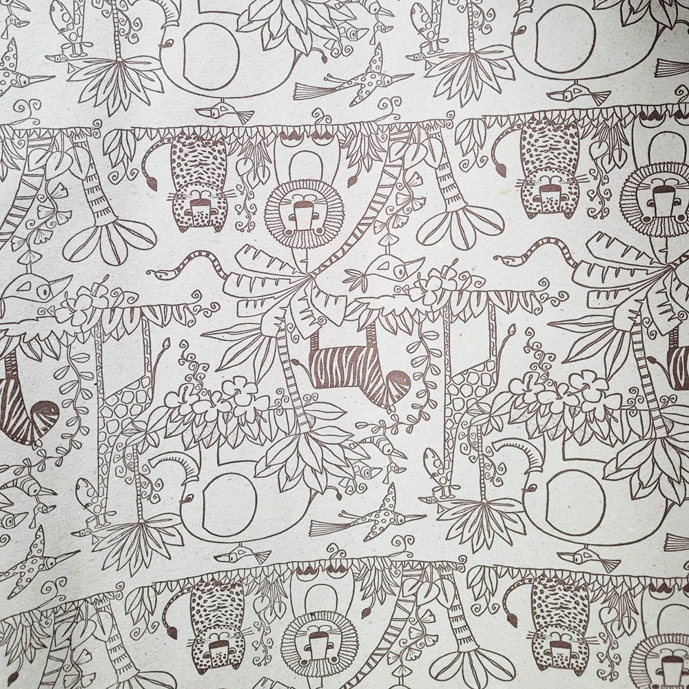 Papier Beżowy dziecięcy do prezentów 57cmx20m 20m202