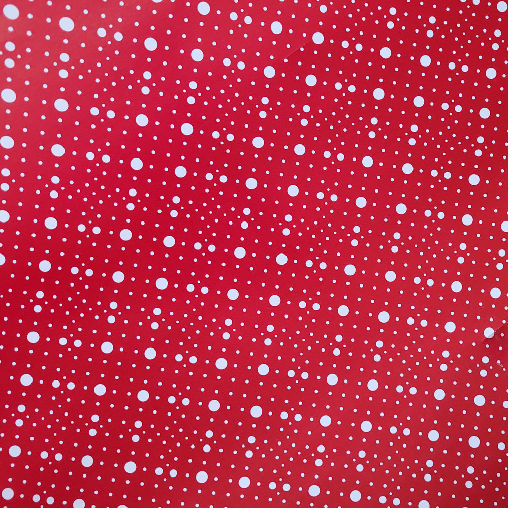 Papier czerwony kropki do prezentów 57cmx20m 20m246