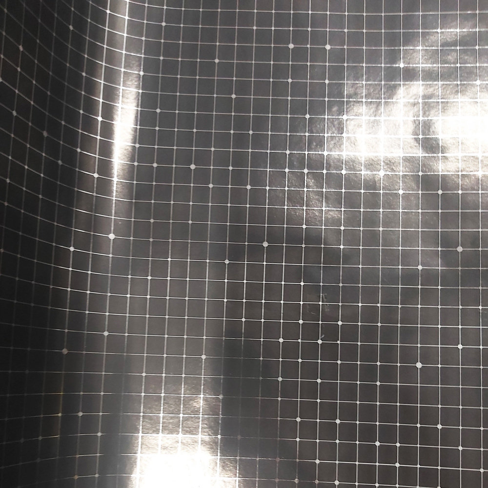 Papier świąteczny kratka 57cmx20m 20m179