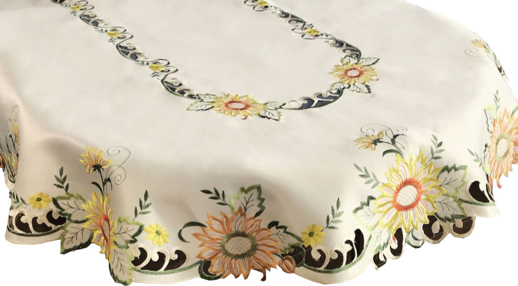 Obrus z haftem, 140x220, kremowy w kwiaty, OH-191-B