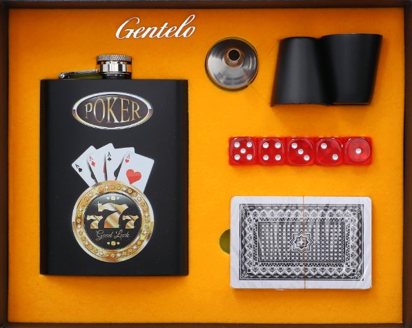 Piersiówka W Zestawie W Opakowaniu Prezentowym