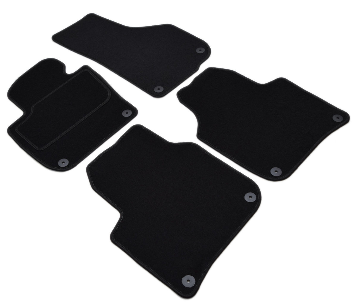 Skoda Superb 2008-2015R. - Czarne Dywaniki Welurowe W Jakości Economy