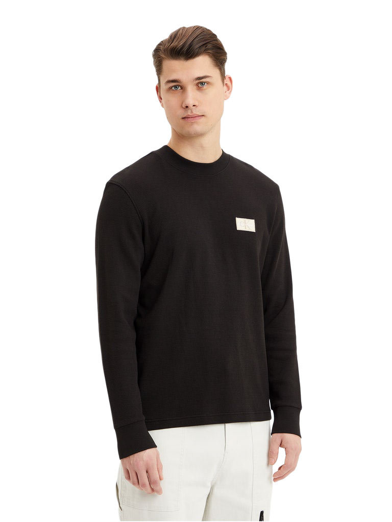 Calvin Klein Męska Koszulka Z Długim Rękawem Shrunken Badge Ls Waffle Black J30J321704 Beh L