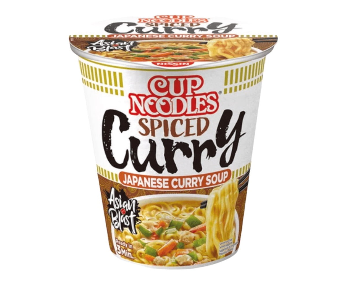 Nissin kluski w kubeczku o smaku  curry w stylu Azjatyckim  67g