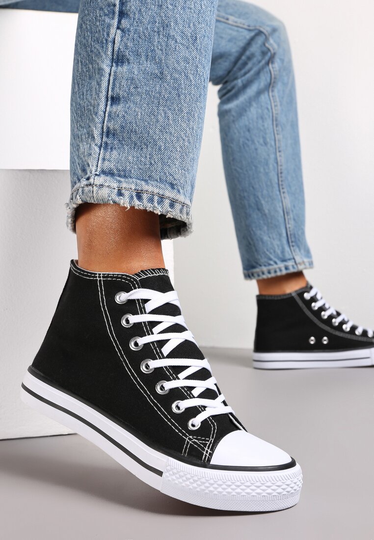 Czarne Trampki na Płaskiej Podeszwie z Lamówką Vinys