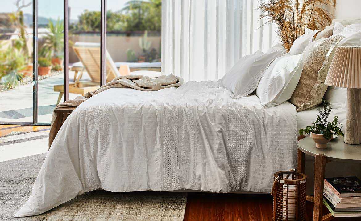 Bovi Poszewka perkalowa z plisą Po me