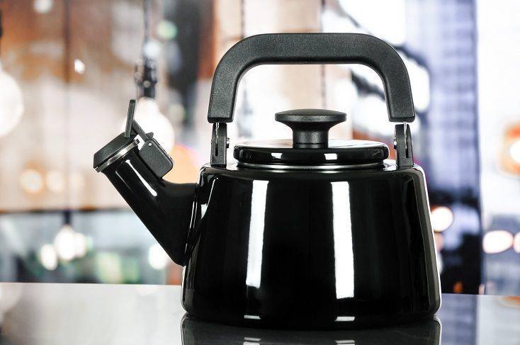 Czajnik emaliowany Forchetto Moderno Nero 2,1l czarny