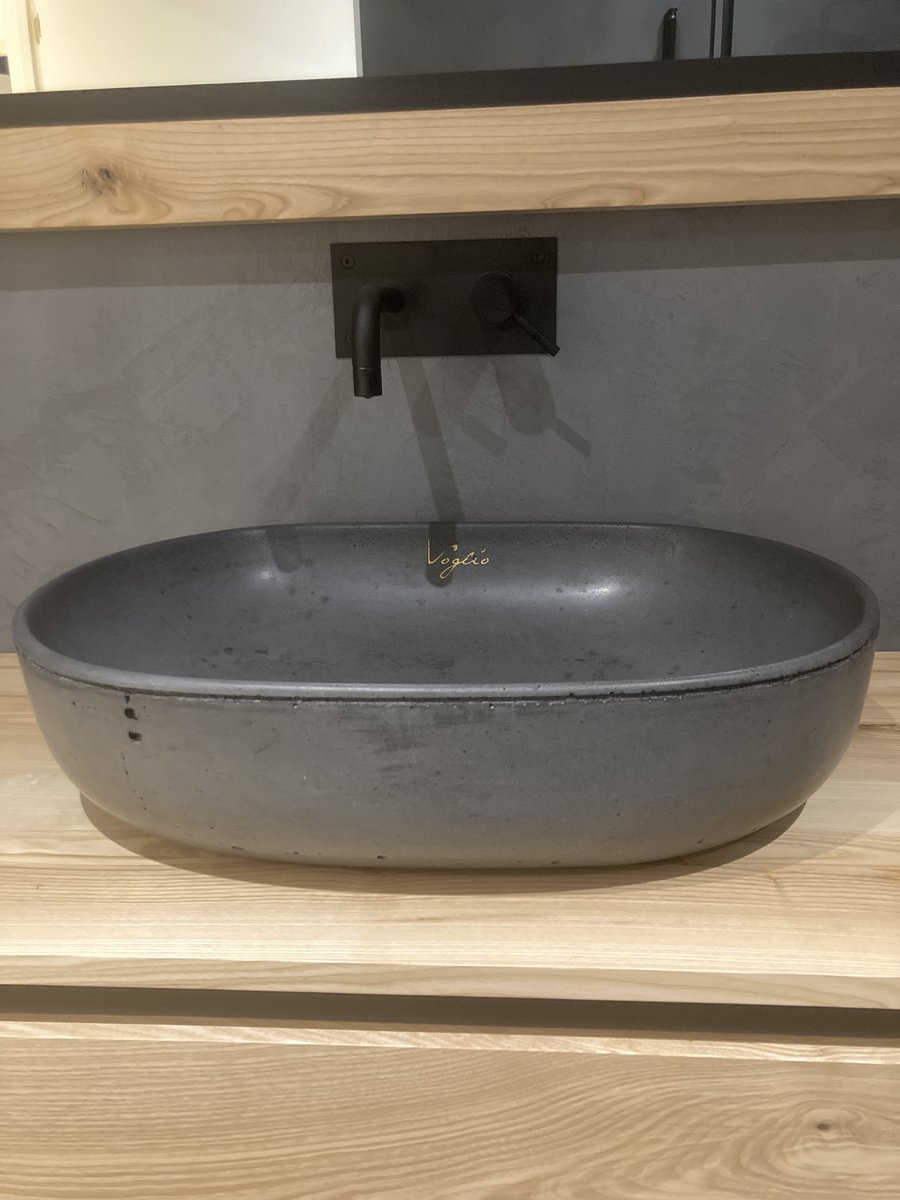 Umywalka Z Betonu Model V_43 Antracytowa  / Voglio