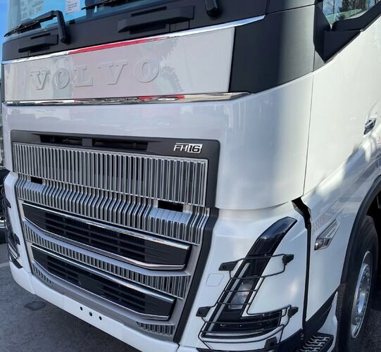 TABLICA REKLAMOWA NA PRZEDNI GRILL VOLVO LOGO FH5