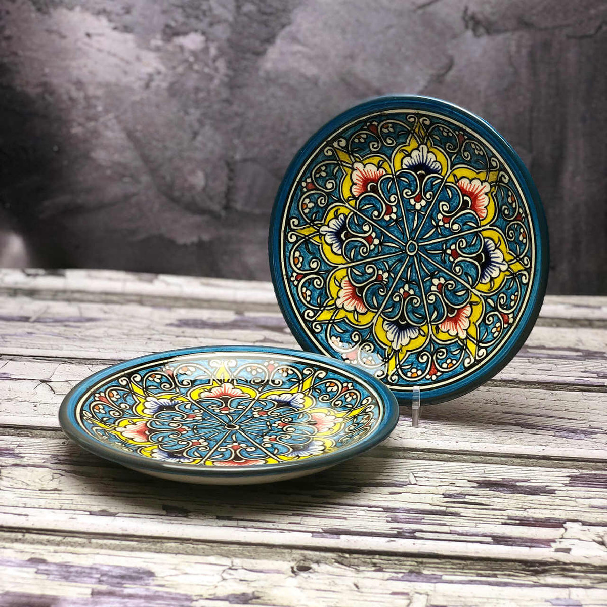 Mały talerz ceramiczny ręcznie zdobiony „Ciepło pustyni” o średnicy 15cm