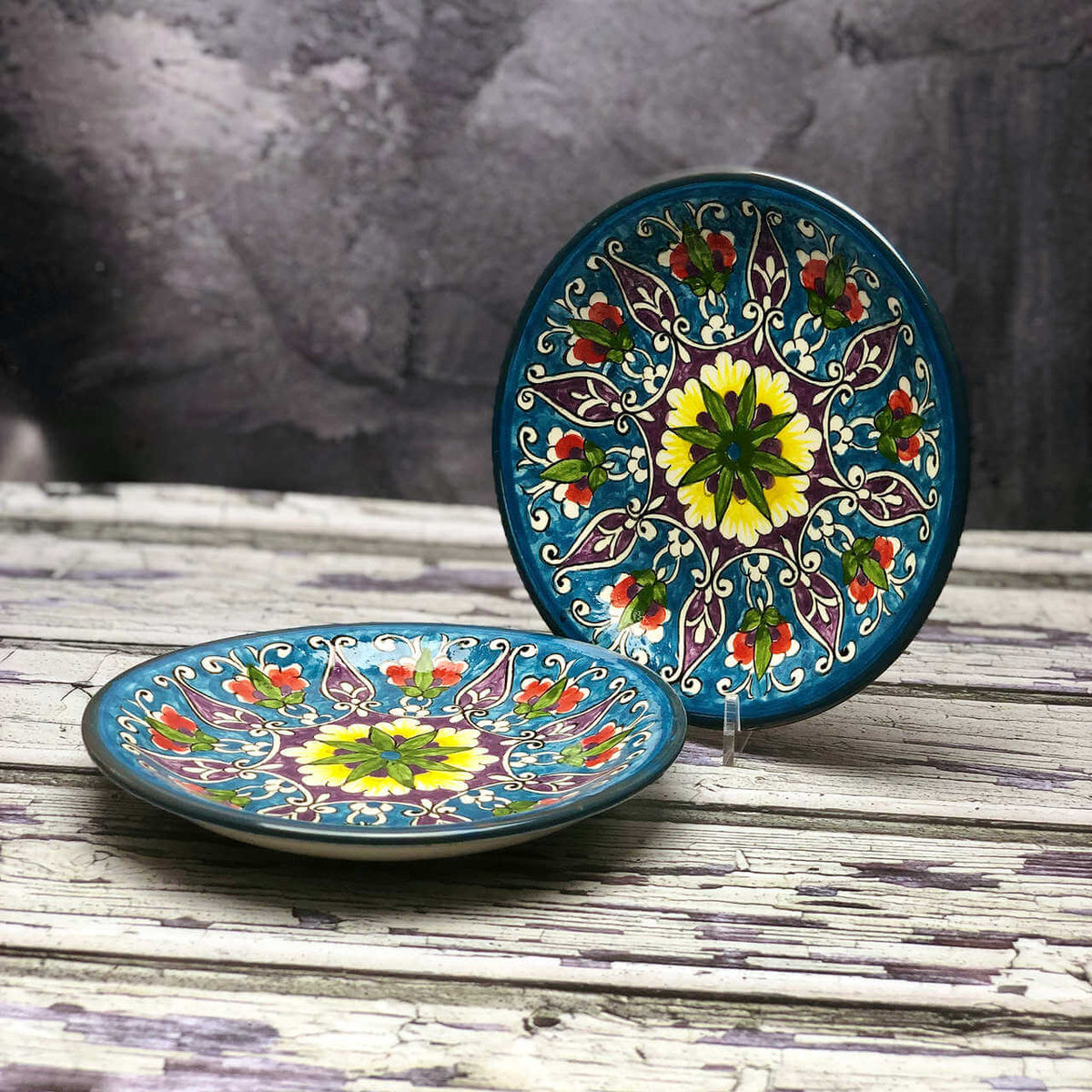 Mały talerz ceramiczny ręcznie zdobiony „Kwitnąca polana” o średnicy 15cm