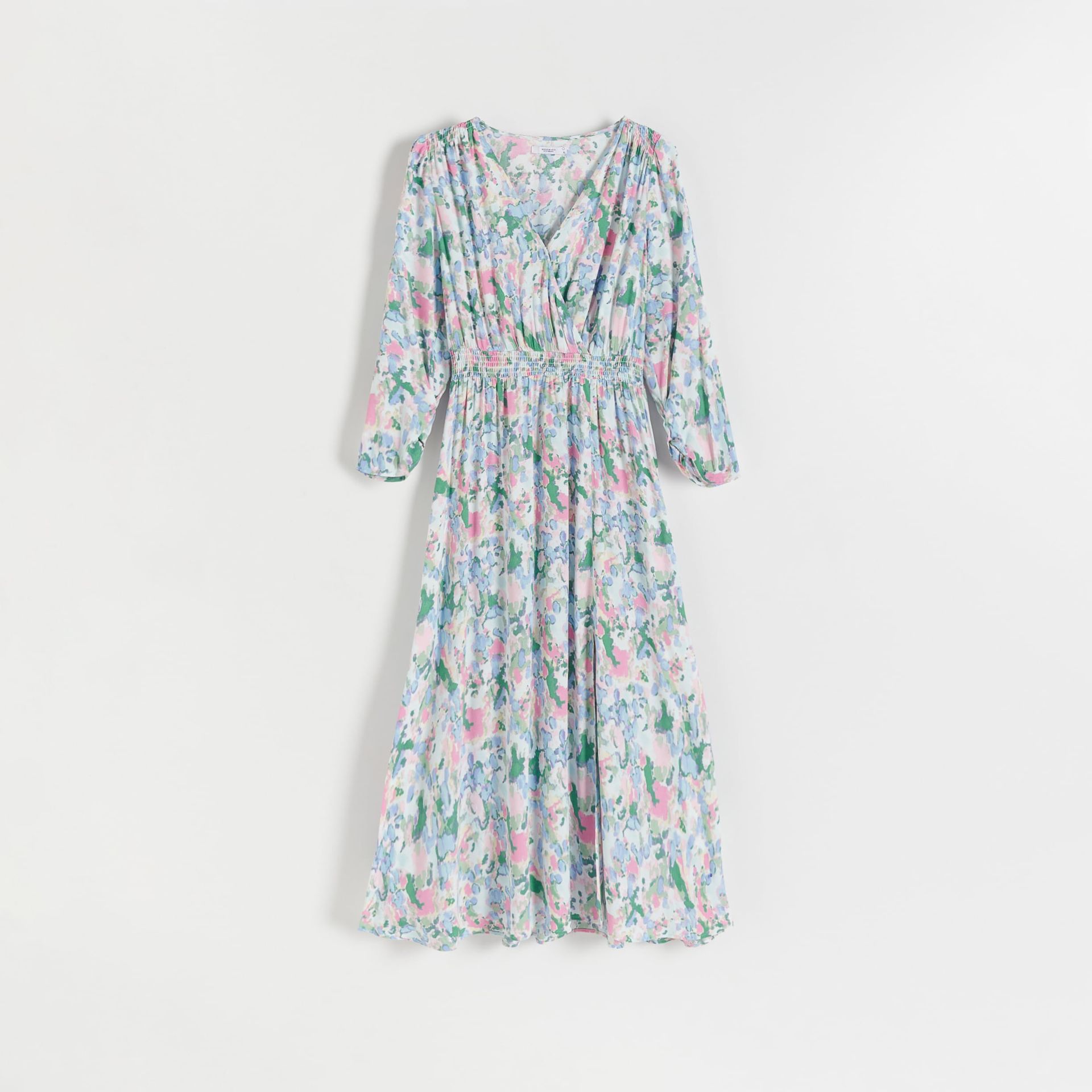 Sukienki - Reserved - Wzorzysta sukienka z EcoVero™ - Wielobarwny - grafika 1