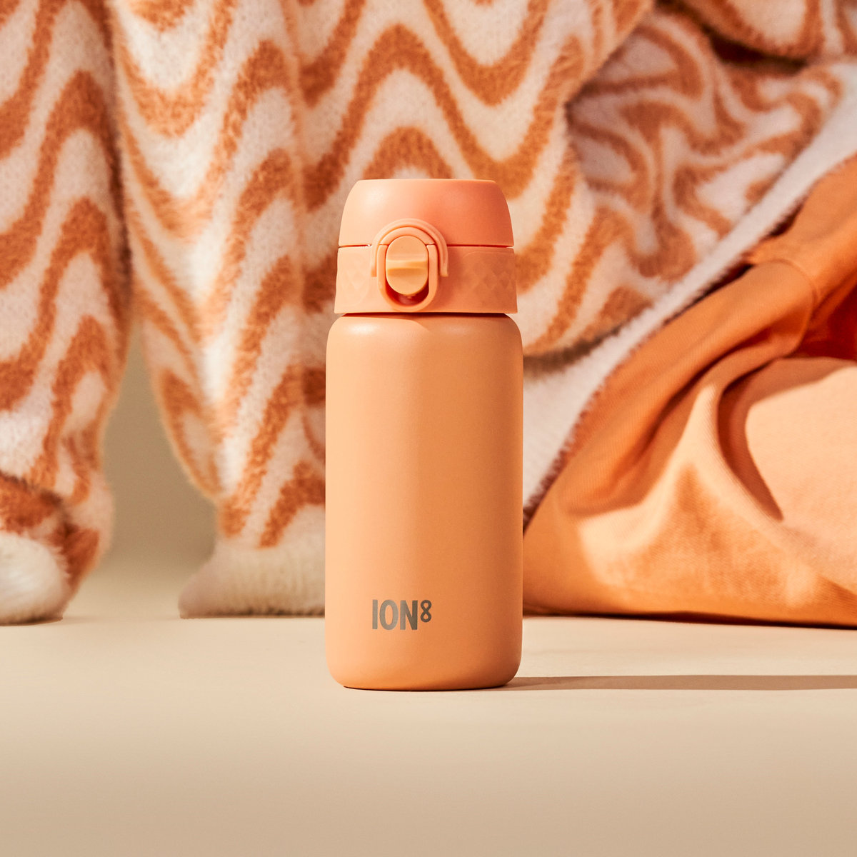 Mały termiczny bidon dziecięcy na wodę zielony ION8 0,3 l