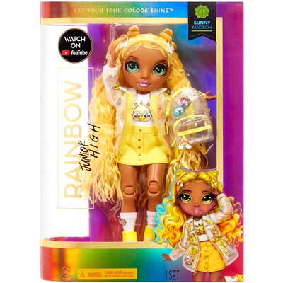 Rainbow High Rainbow High Jr High - SUNNY MADISON - 23 cm żółta lalka modowa ze strojem i akcesoriami - Zawiera plecak z tkaniny z funkcją otwierania i zamykania - Świetny prezent dla dzieci w wieku od 6 lat 579977