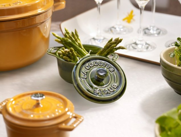 Staub GIFT GIVING GARNEK OKRĄGŁY DO SERWOWANIA 200 ML ZIELONY CERAMIKA 40510-787-0
