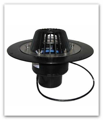 HL Wpust dachowy grawitacyjny DN110 pionowy z koszem na liście i stalowym pierścieniem skręcanym