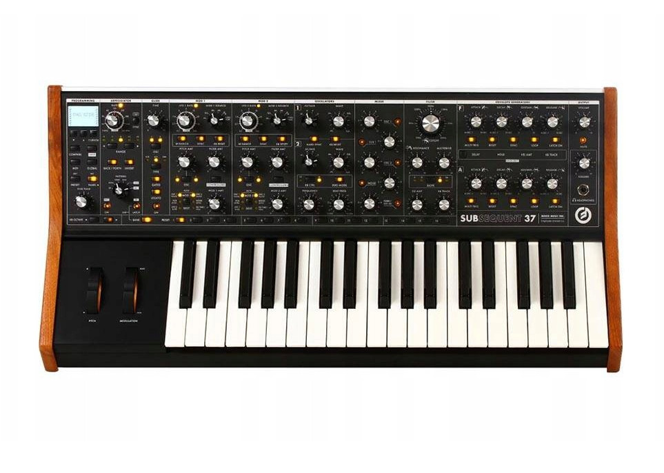 MOOG SUBsequent 37 - syntezator analogowy