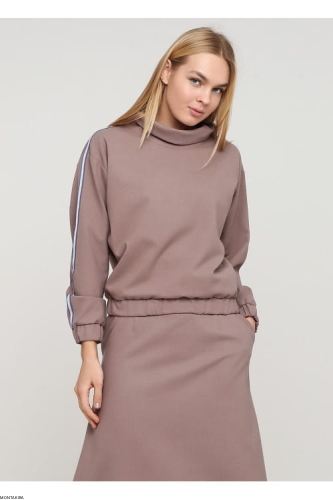 Ciepły top damski z długim rękawem w beżowym kolorze