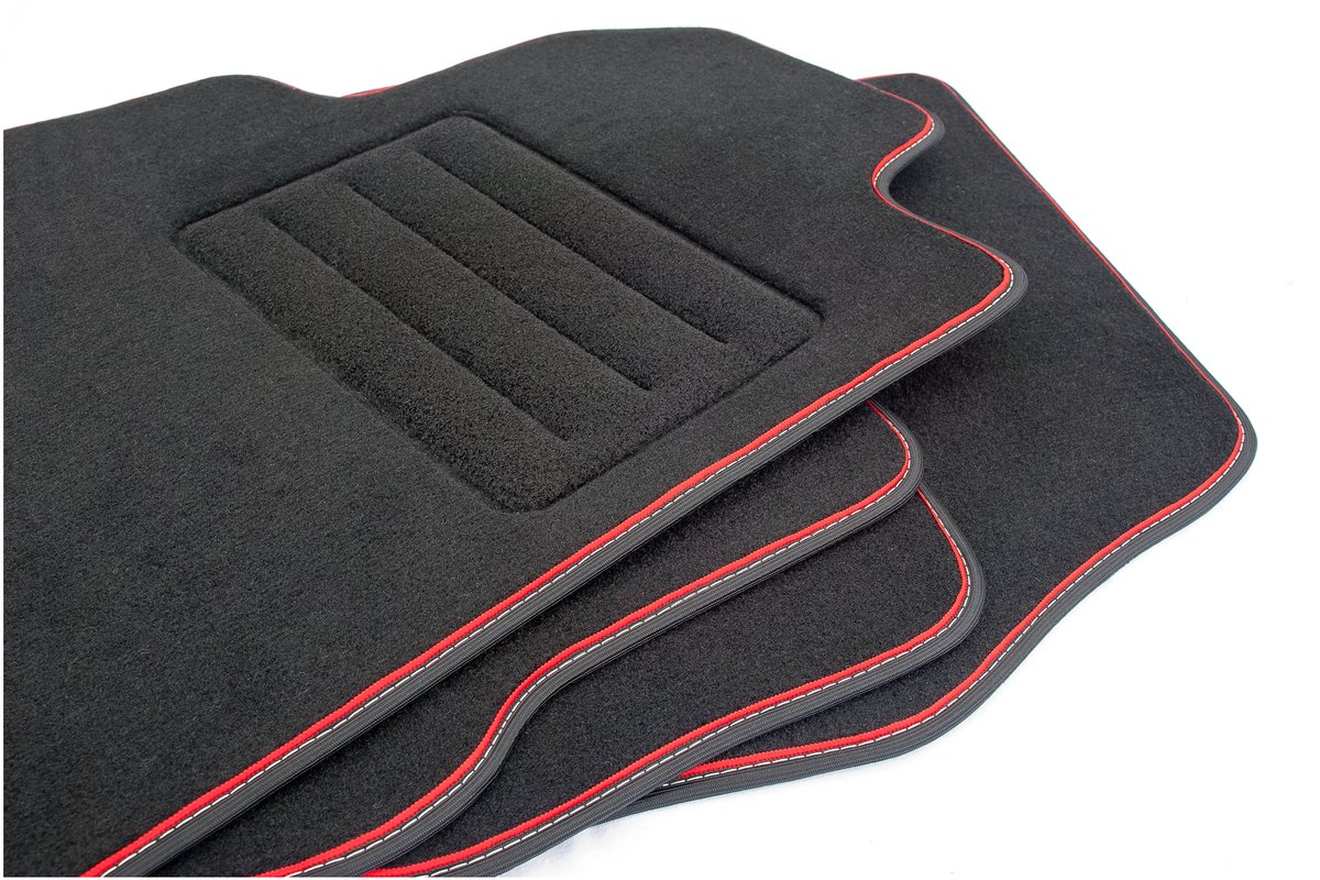 DYWANIKI DO FORD F150 XI SHORT CZERWONE OBSZYCIE NA WYMIAR