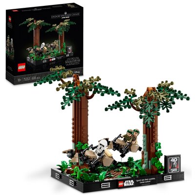 LEGO Star Wars - Diorama: Pościg na ścigaczu przez Endor 75353