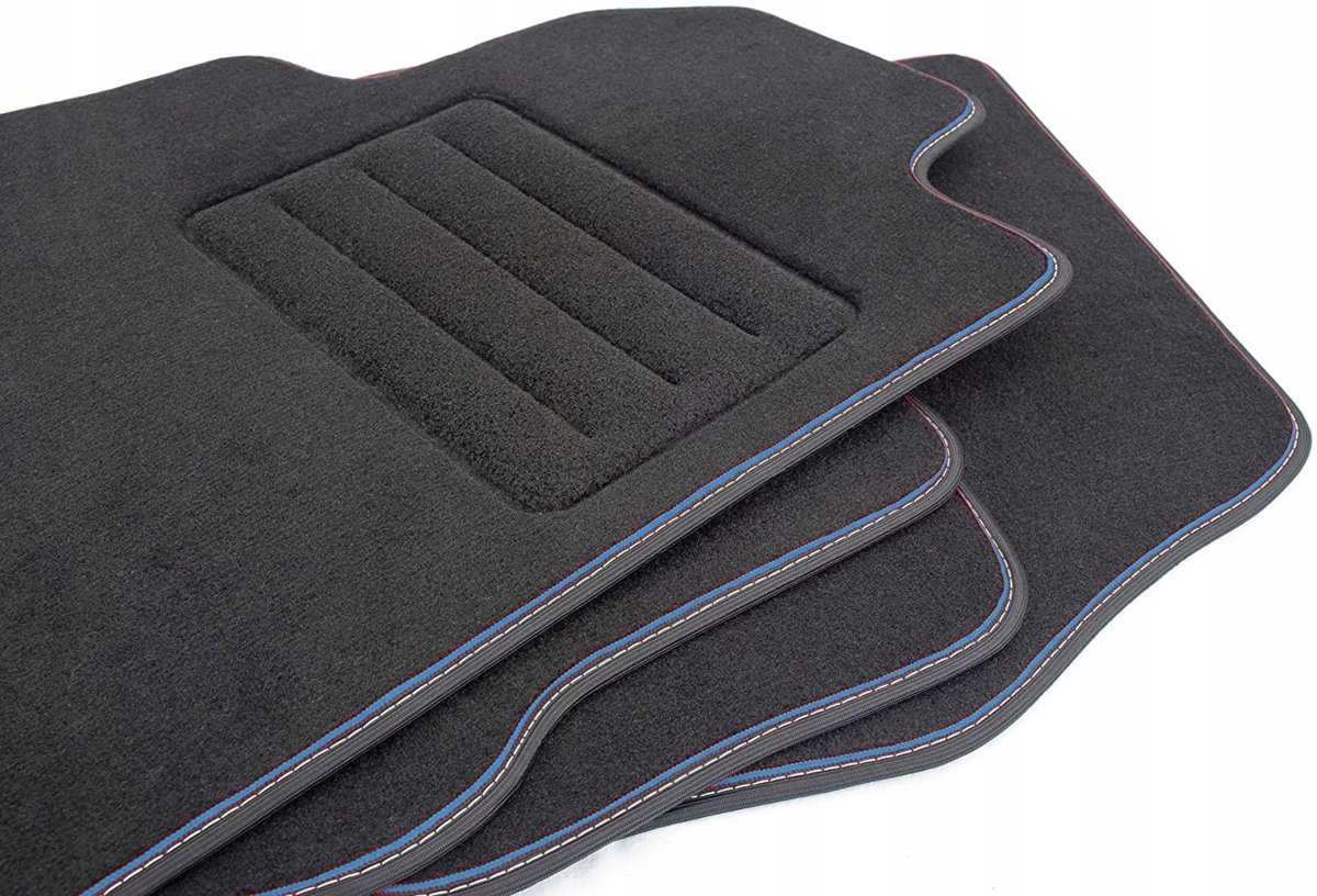 DYWANIKI DO HONDA CIVIC 7 HATCHBACK NIEBIESKIE OBSZYCIE