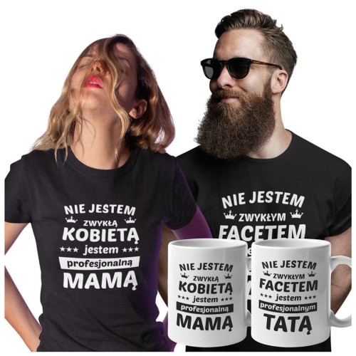 Koszulki dla Rodziców na Dzień Mamy i Taty zestaw z kubkami z napisem Nie jestem zwykłą kobietą, jestem PROFESJONALNĄ mamą i Nie jestem zwykłym facetem jestem PROFESJONALNYM tatą w kolorze czarnym
