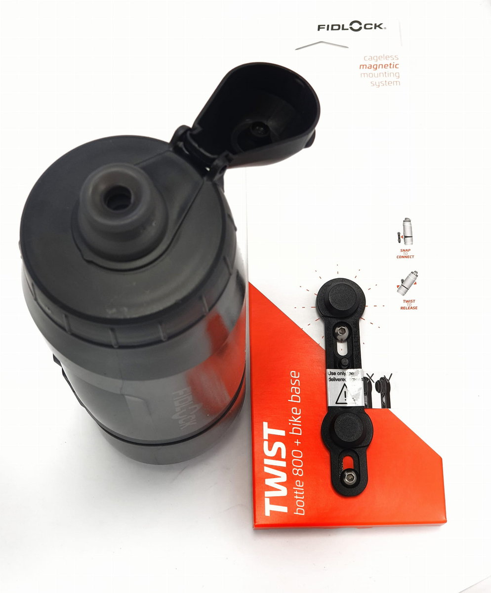 Fidlock Fidlock Twist Single Bottle 800ml incl. Connector, czarny  2022 Systemy hydratacyjne 09653-P01032(BLK)