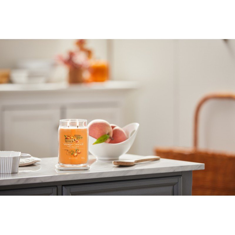 YANKEE CANDLE Świece zapachowe Farm Fresh Peach 567.0 g
