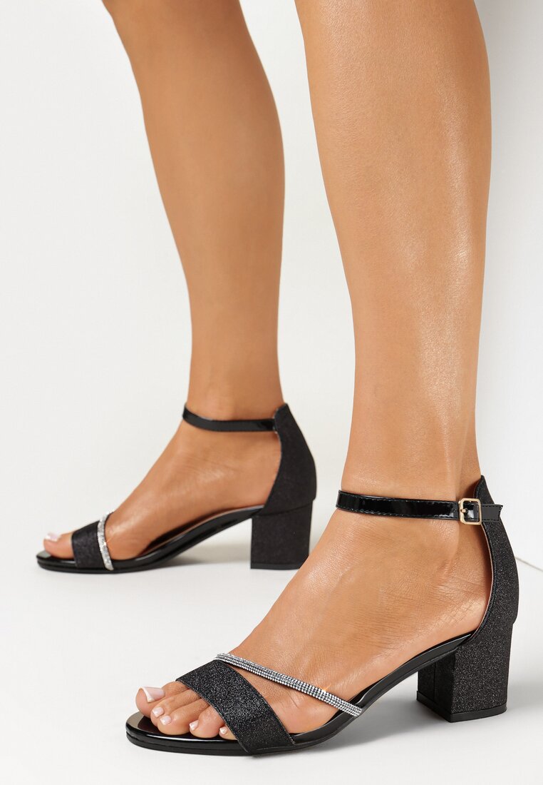 Czarne Sandały na Słupku z Brokatem i Paskiem z Cyrkonii Fih