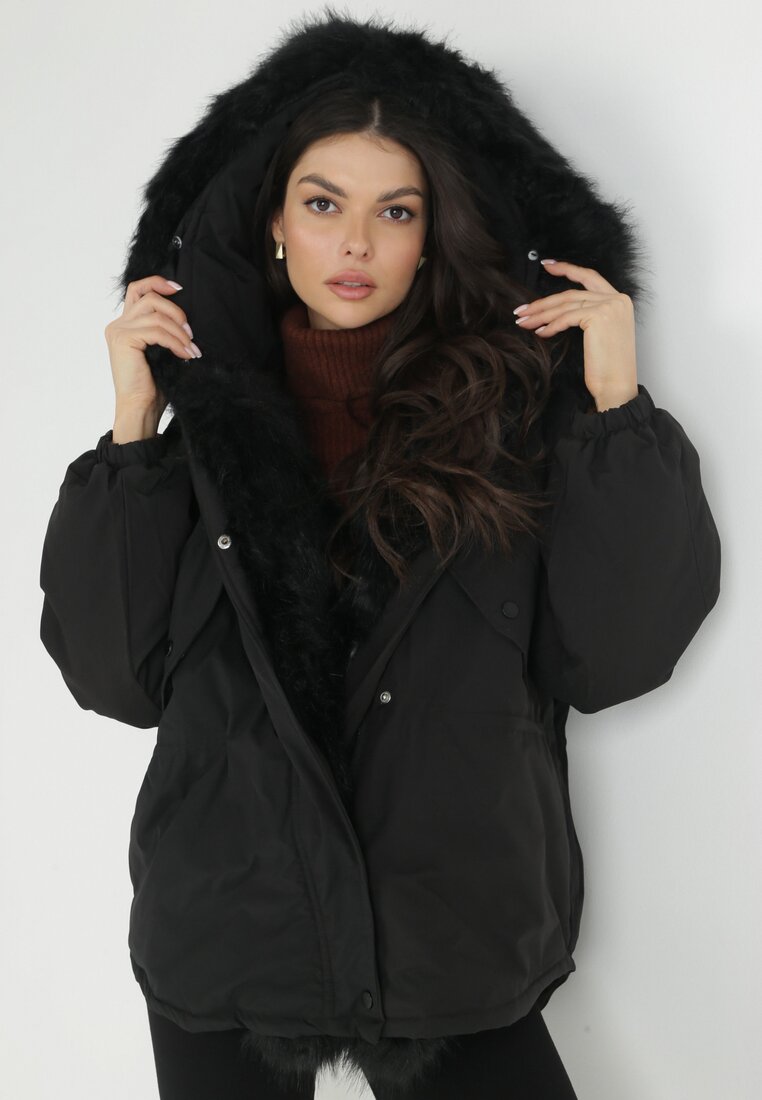 Czarna Kurtka Parka Oversize z Futerkiem Mitto