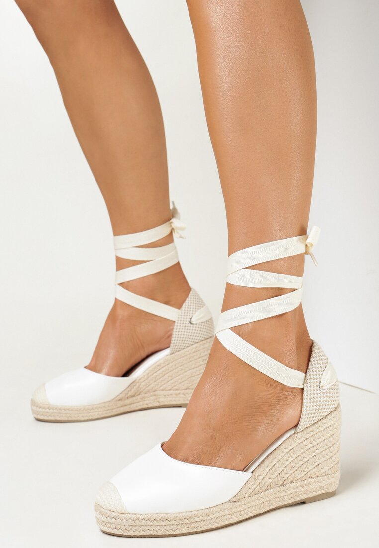 Białe Sandały Orphali