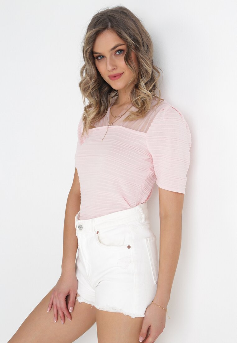 Różowa Wiskozowa Bluzka z Krótkimi Rękawami i Dekoltem z Siatki Janetta