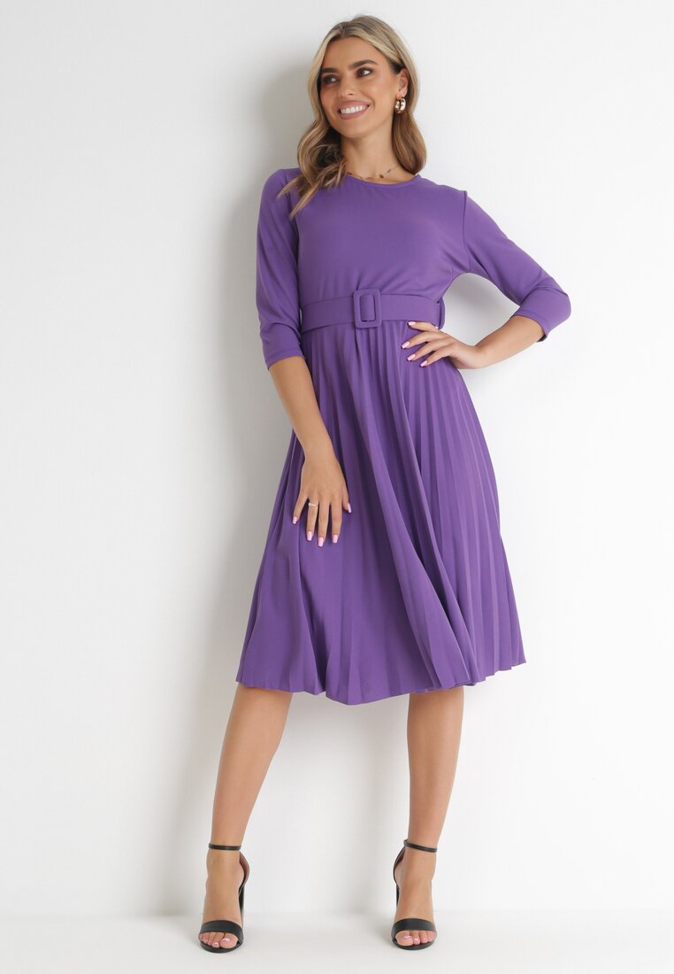 Ciemnofioletowa Sukienka Plisowana z Paskiem Gonge