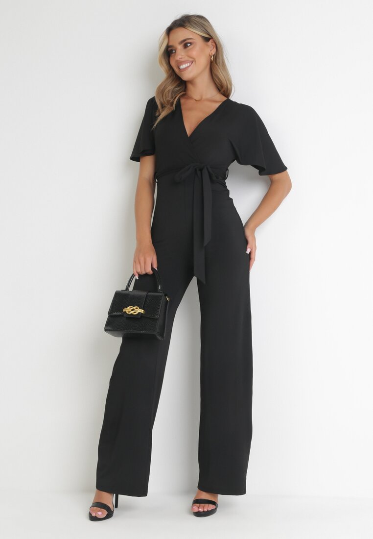 Czarny Długi Kombinezon z Kopertowym Dekoltem i Ozdobnym Wiązaniem Abrarani