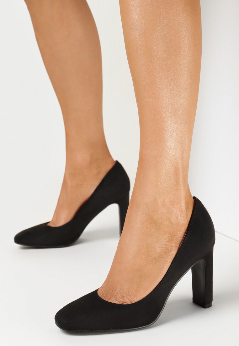 Czarne Czółenka na Wysokim Cienkim Słupku Lathia