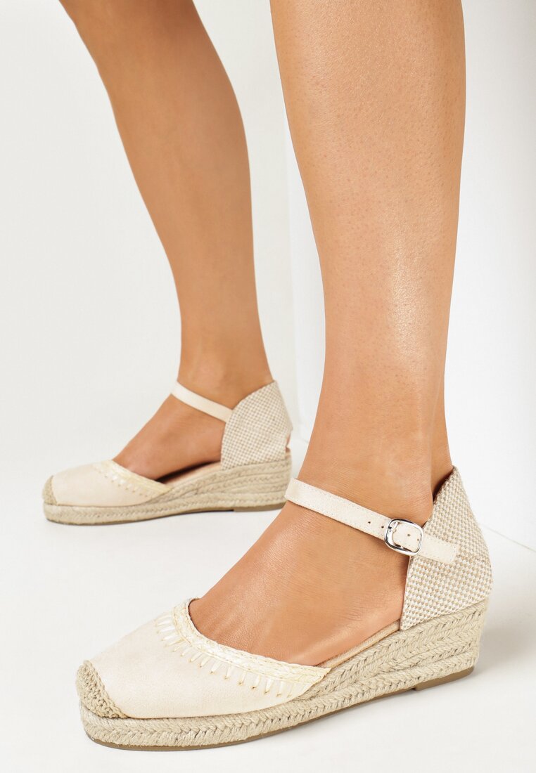 Beżowe Sandały na Plecionej Koturnie Septi