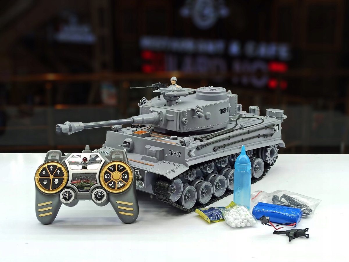 Czołg Zdalnie Sterowany Rc Tiger Strzela, Dymi