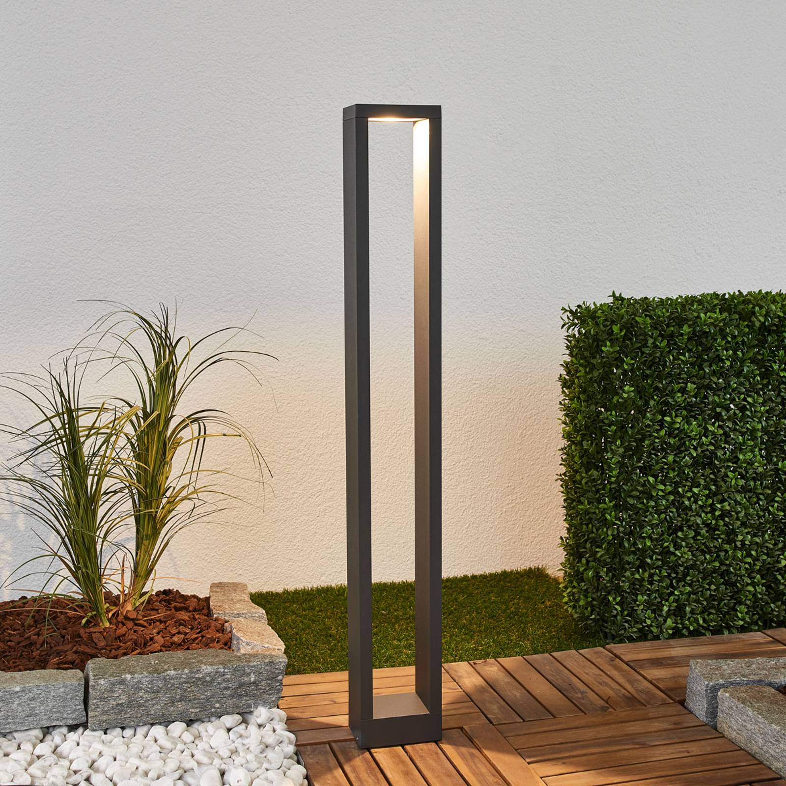Lucande Kątowy słupek oświetleniowy LED Jupp 90 cm, 4 szt.