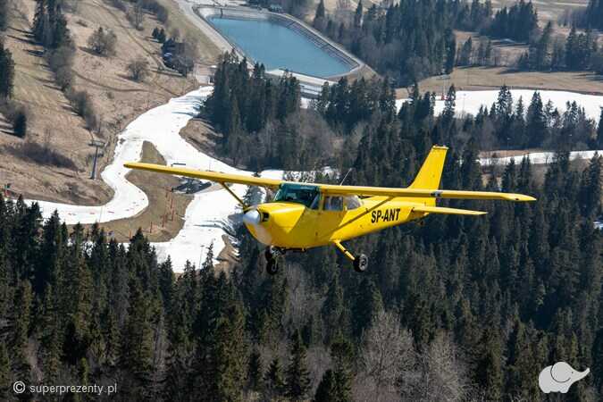 Niesamowity lot samolotem z widokiem na Giewont i Kasprowy Wierch