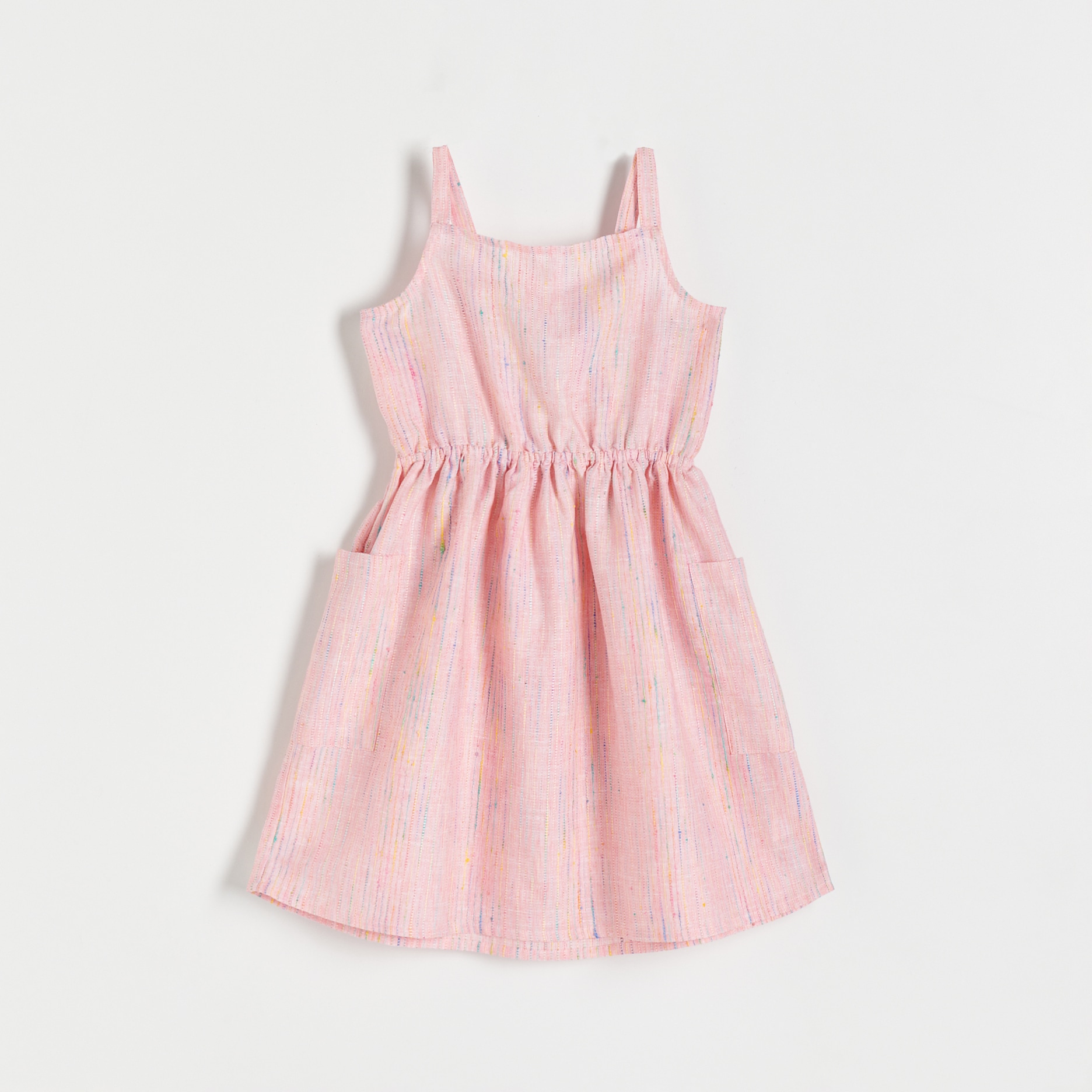 Reserved - Sukienka z wycięciem na plecach - różowy