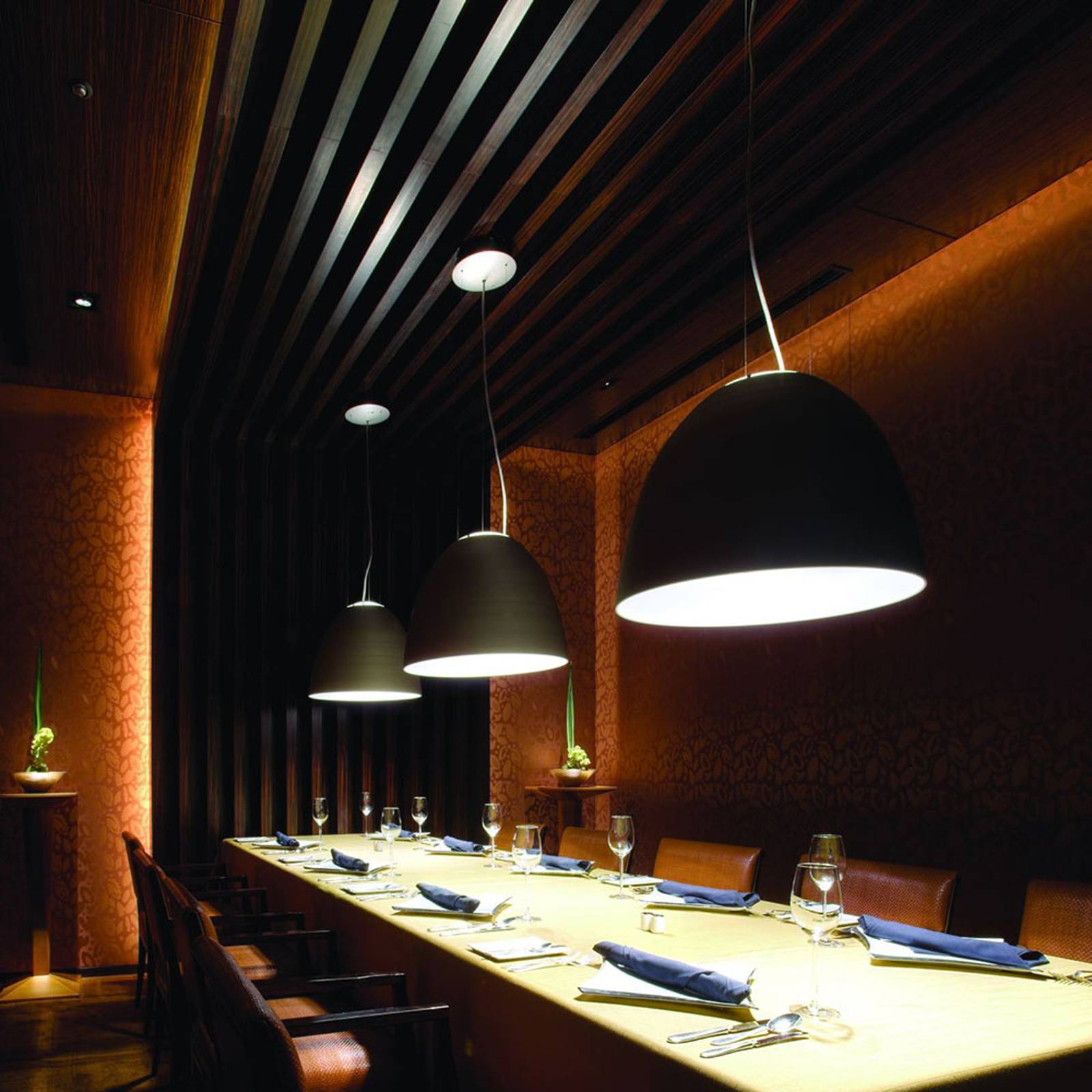 Artemide Lampa wisząca designerska Nur Mini, możliwość ściemniania, czarny, salon / jadalnia, aluminium, design