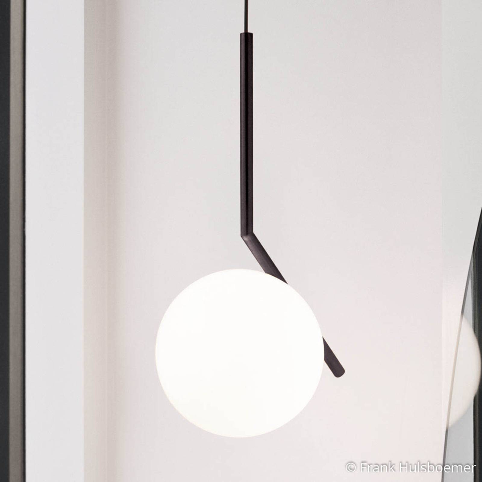 FLOS Lampa wisząca designerska IC S2, możliwość ściemniania, czarny, salon / jadalnia, szkło, design