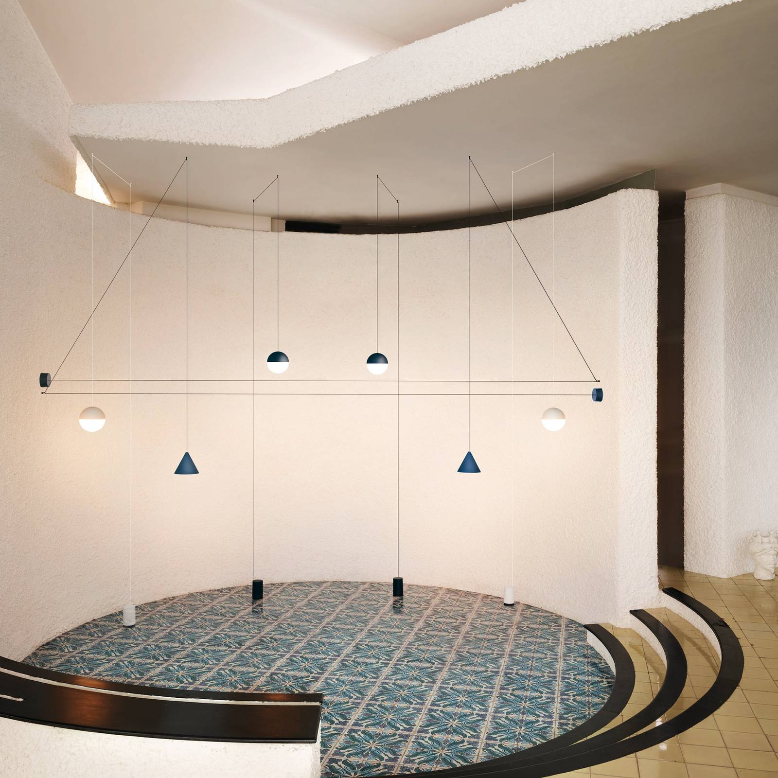 FLOS Lampa wisząca designerska String Light Sphere, możliwość ściemniania, biały / opal, przedpokój, aluminium, nowoczesny