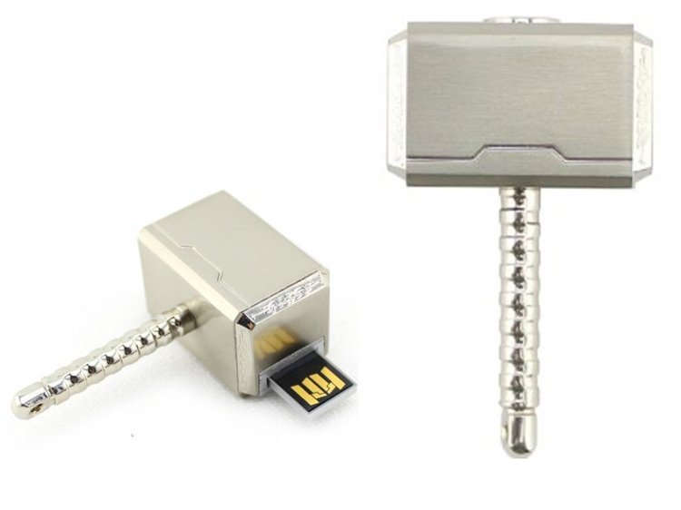 ATRYBUT Jednego z Superbohaterów 32GB