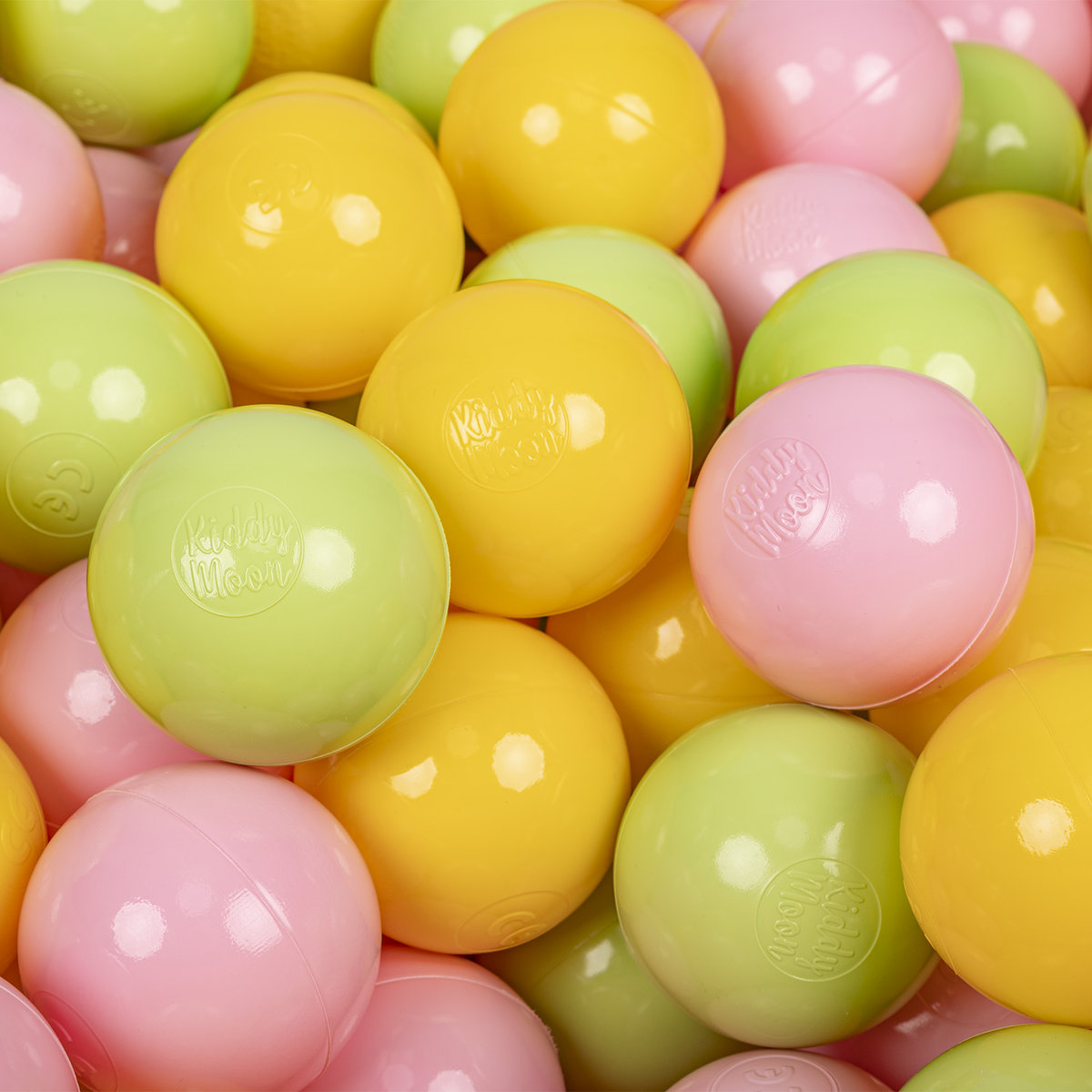 KiddyMoon Plastikowe piłeczki 7cm jasny zielony-żółty-pudrowy róż 50 Zabawka zestaw kulek