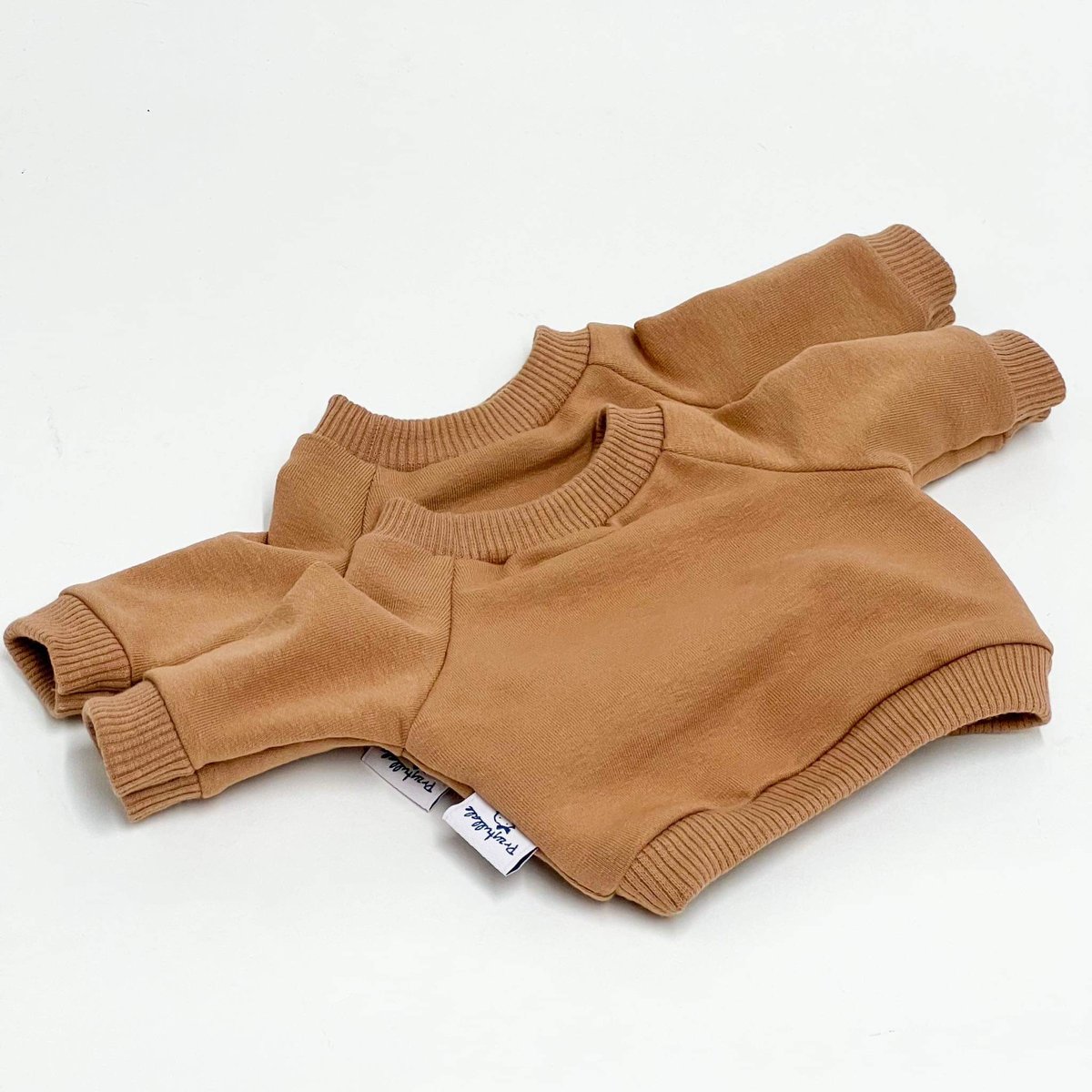 Bluza cynamonowa dla lalki Miniland 38cm, Paola Reina 34cm i Minikane