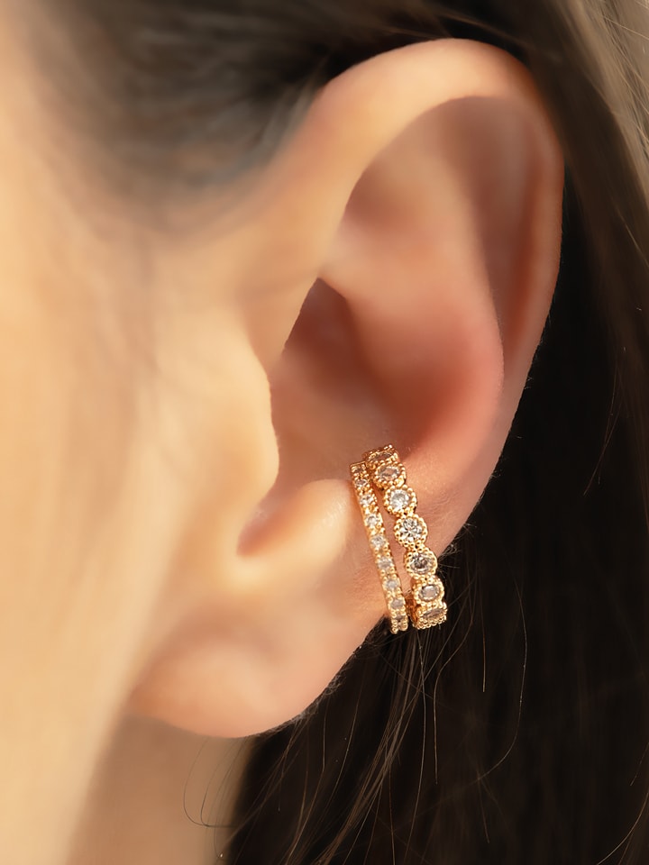 atelier MIU Pozłacana nausznica z cyrkoniami