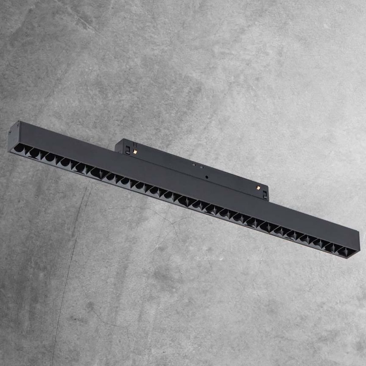 Lampa do systemu magnetycznego Komatsu Dot 6566 Shilo LED 24W 4000K czarna