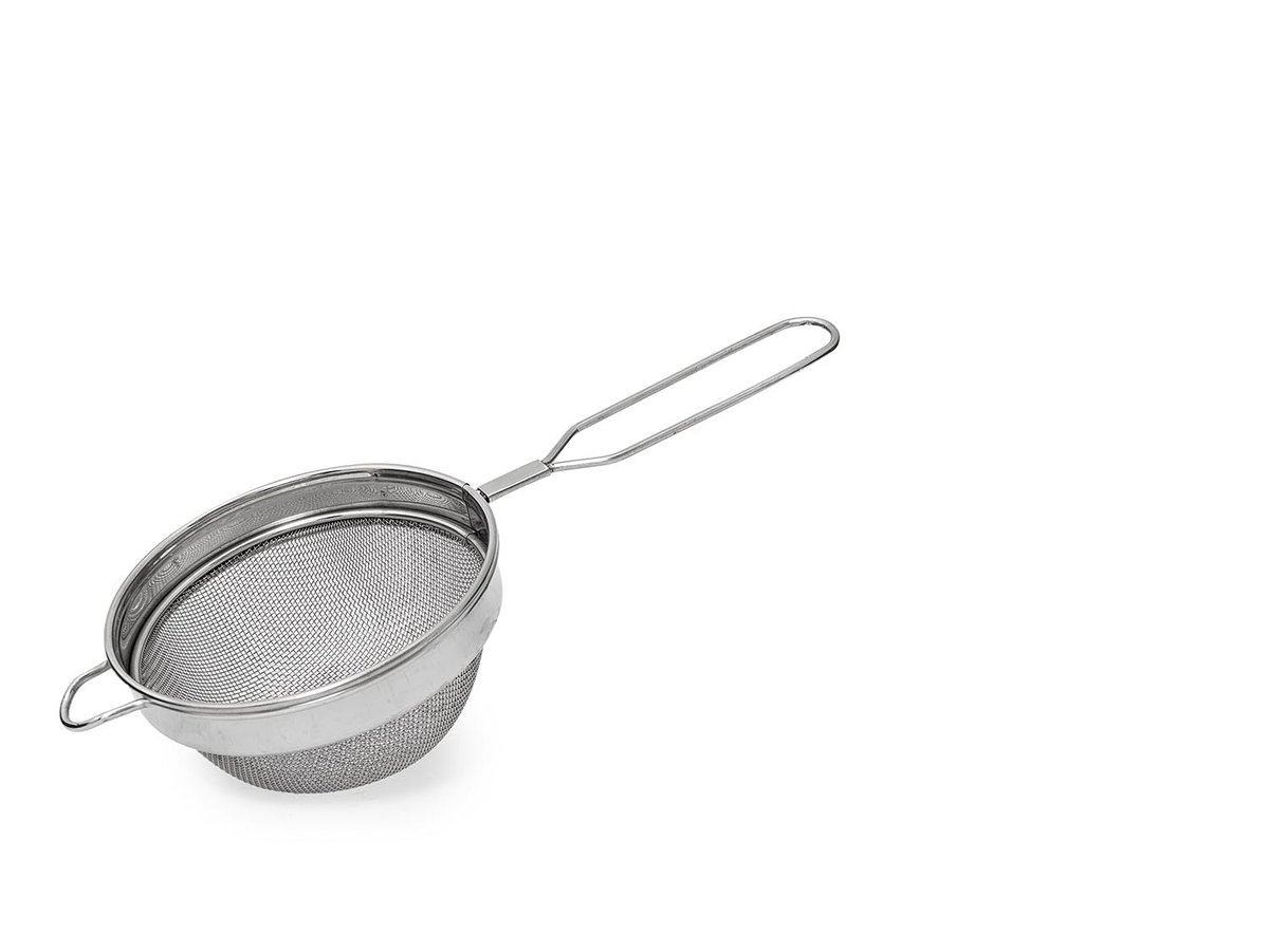 SITKO KUCHENNE NIERDZEWNE Z RĄCZKĄ 8 CM