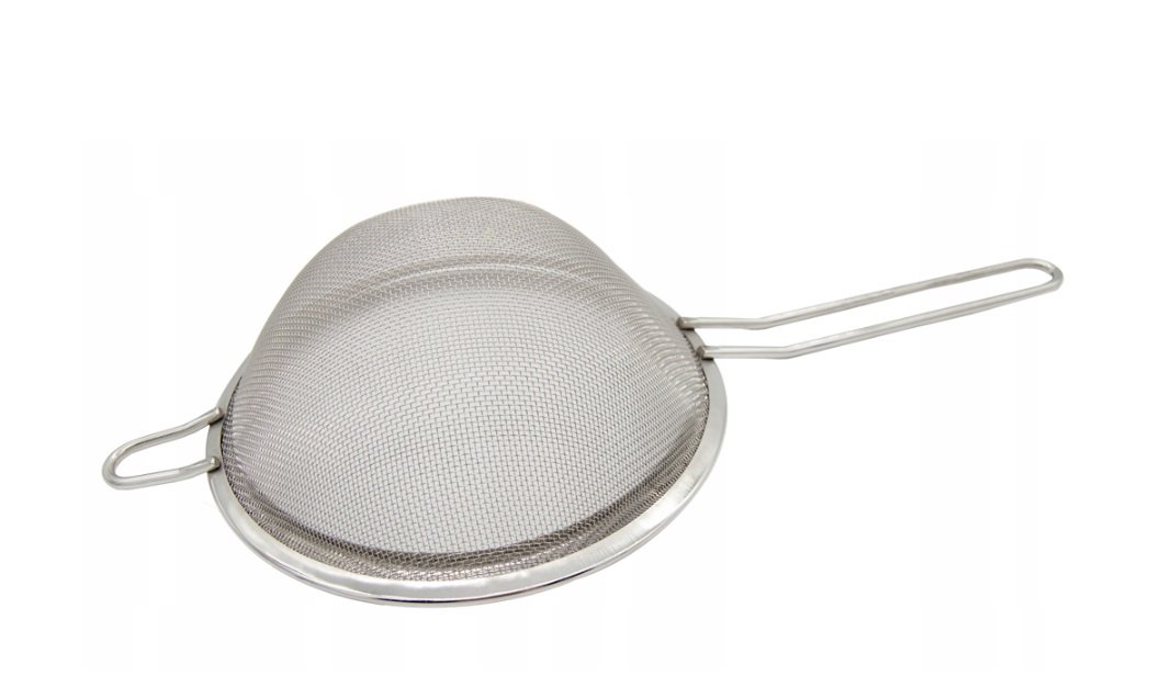 SITKO KUCHENNE NIERDZEWNE Z RĄCZKĄ 20 CM